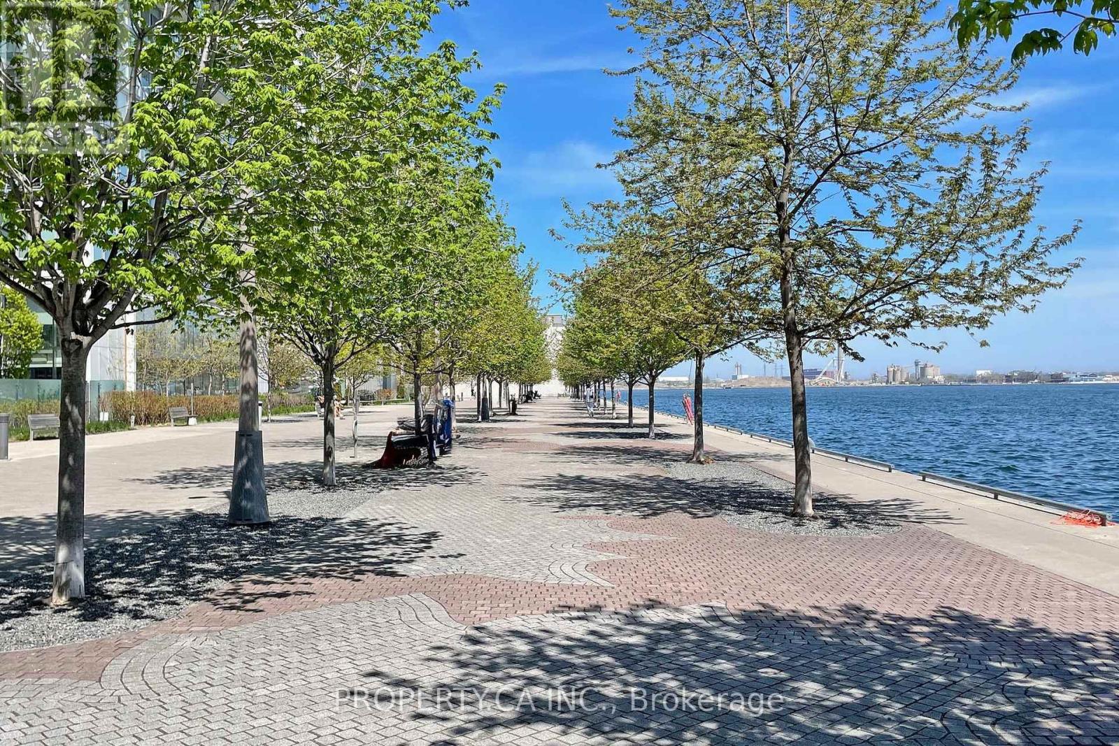 2209 - 15 Queens Quay E, Toronto, Ontario  M5E 0C5 - Photo 21 - C12426406