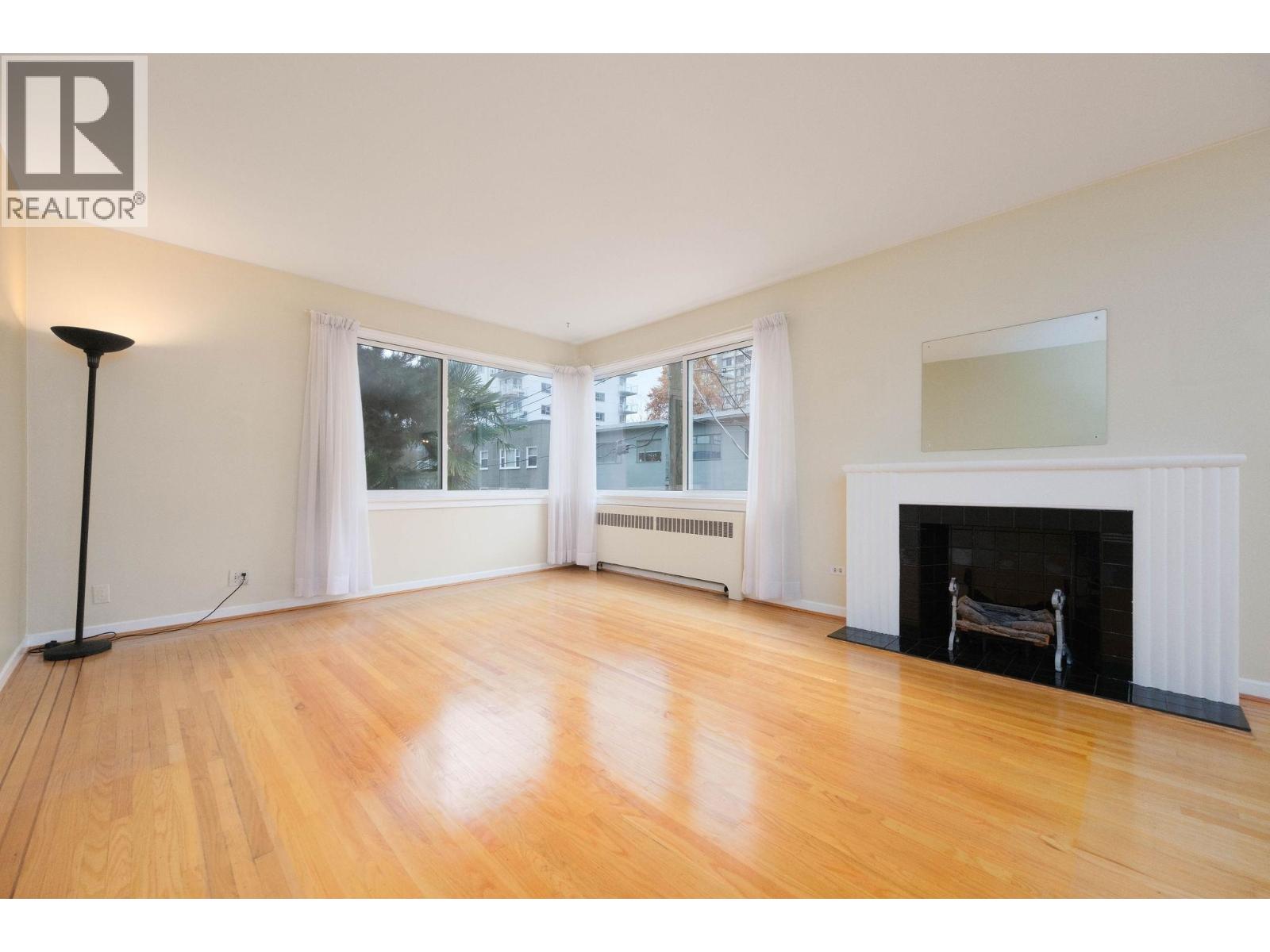 203 1878 Robson Street, Vancouver, British Columbia  V6G 1E3 - Photo 2 - R3052186