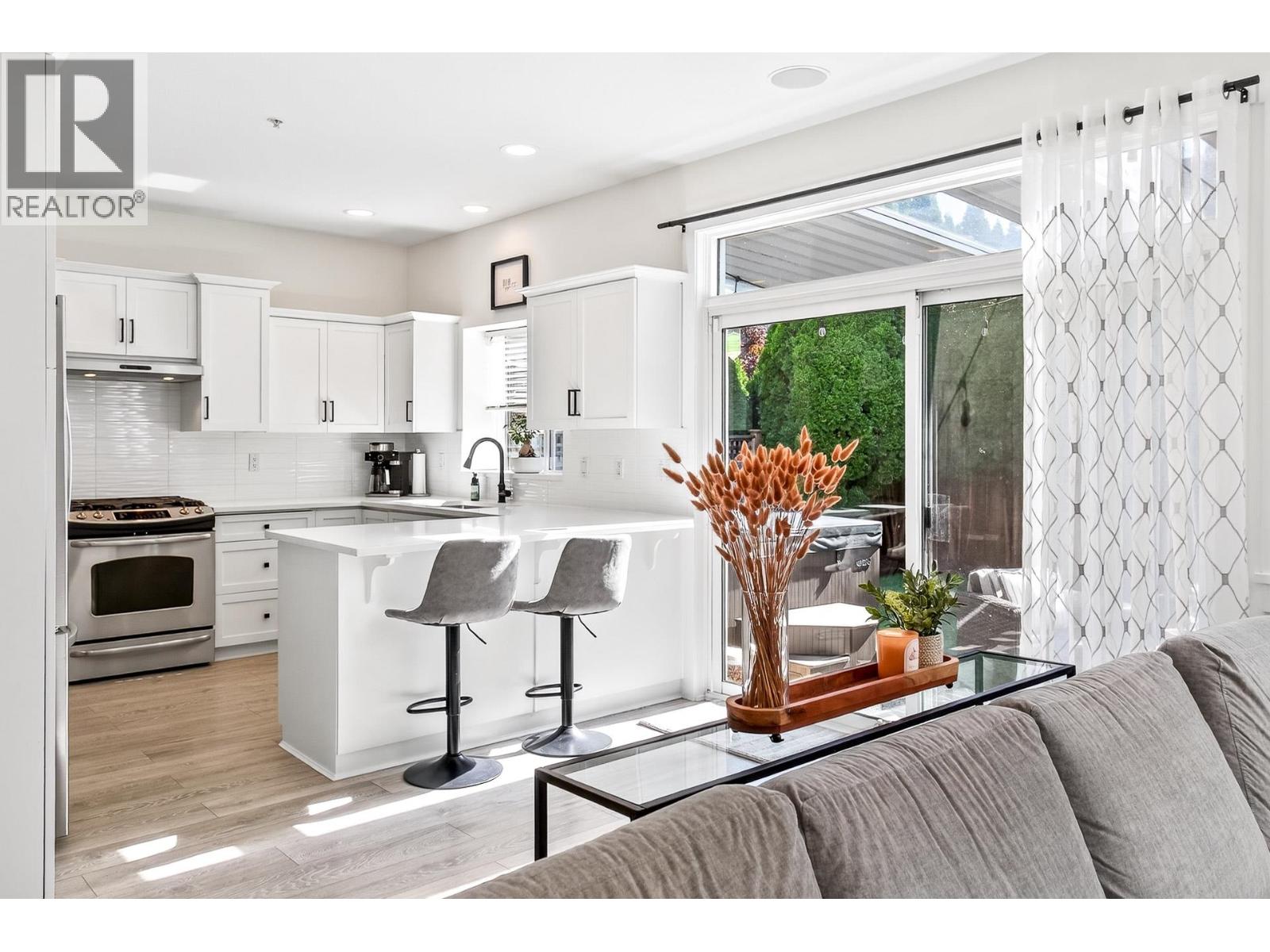 1074 Amazon Drive, Port Coquitlam, British Columbia  V3B 8C1 - Photo 10 - R3051519