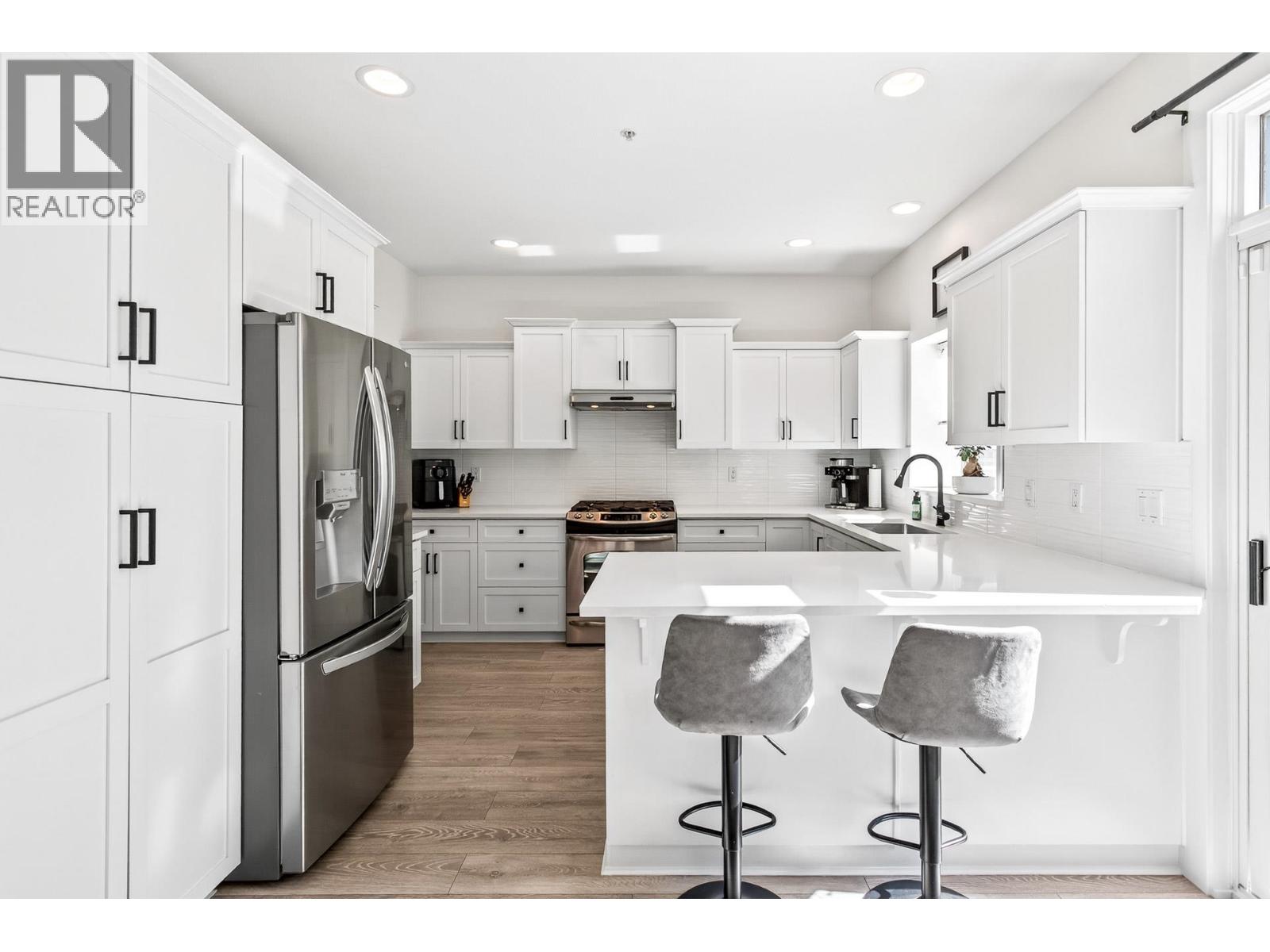 1074 Amazon Drive, Port Coquitlam, British Columbia  V3B 8C1 - Photo 11 - R3051519