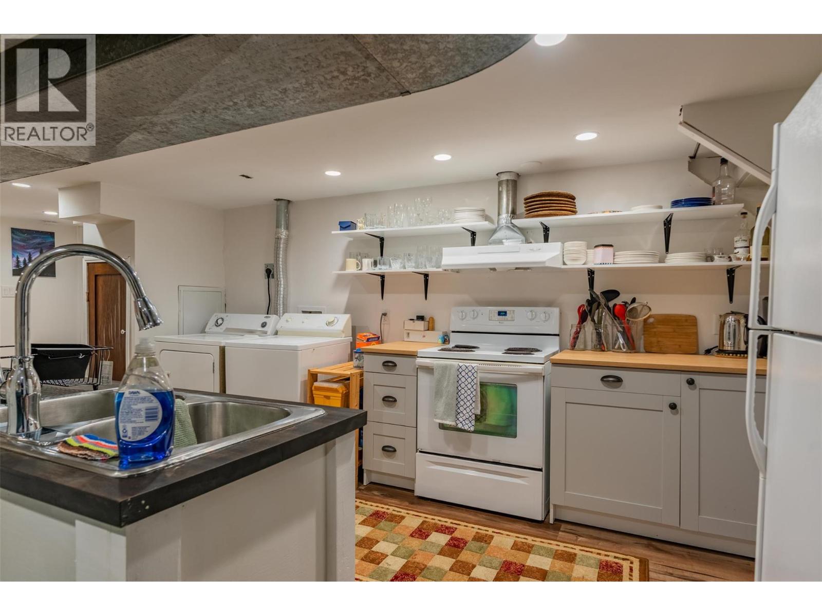 755 Eliot Street, Warfield, British Columbia  V1R 2E6 - Photo 27 - 10364101