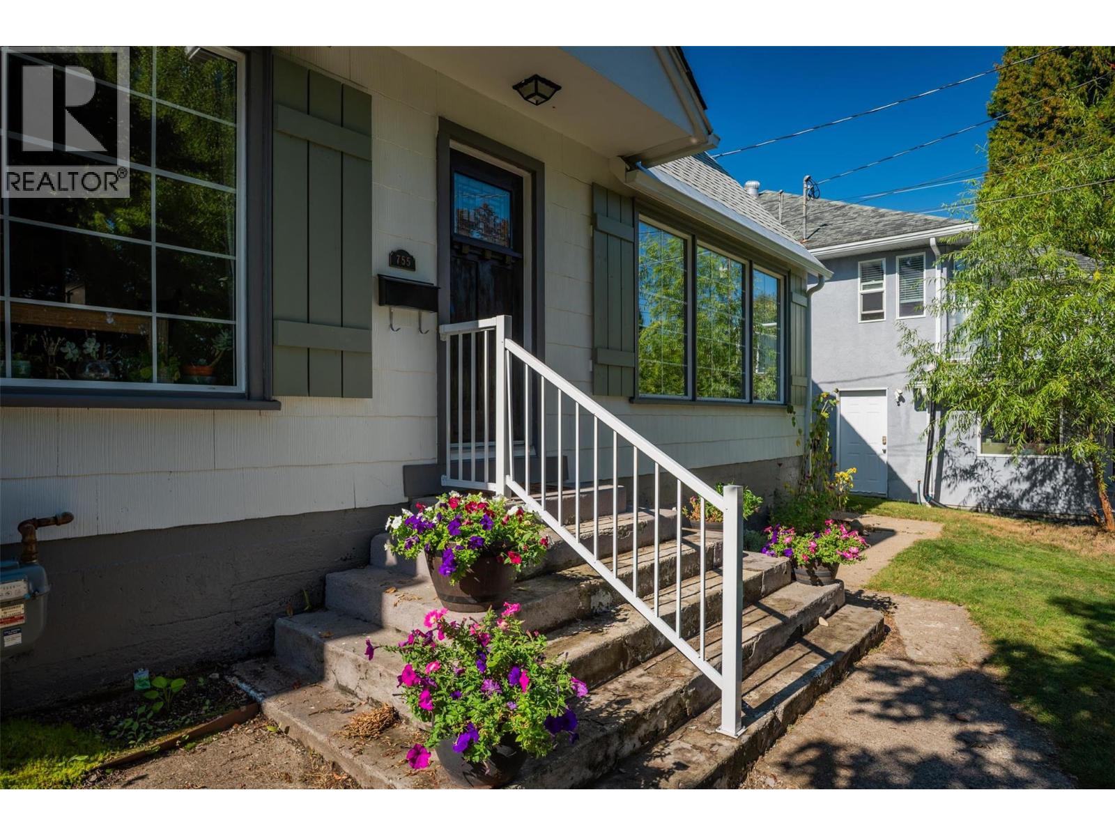 755 Eliot Street, Warfield, British Columbia  V1R 2E6 - Photo 3 - 10364101