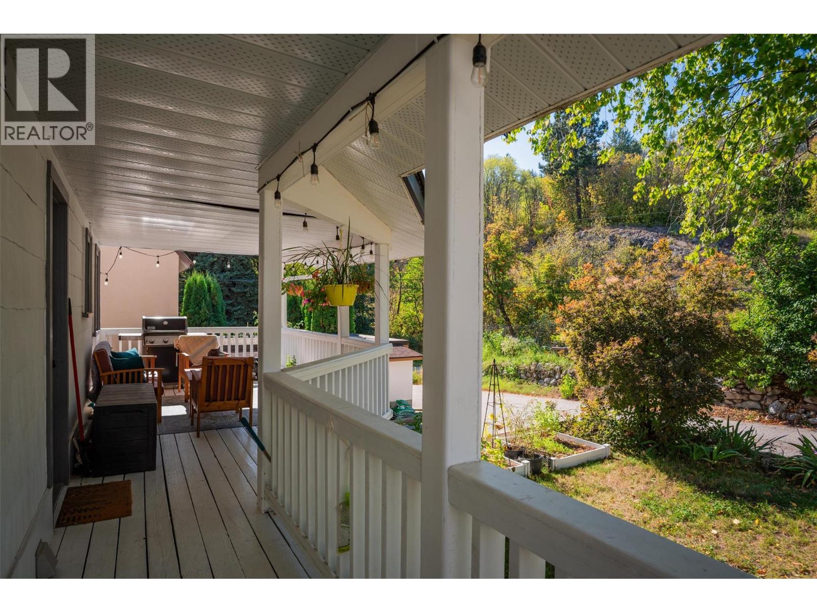 755 Eliot Street, Warfield, British Columbia  V1R 2E6 - Photo 34 - 10364101