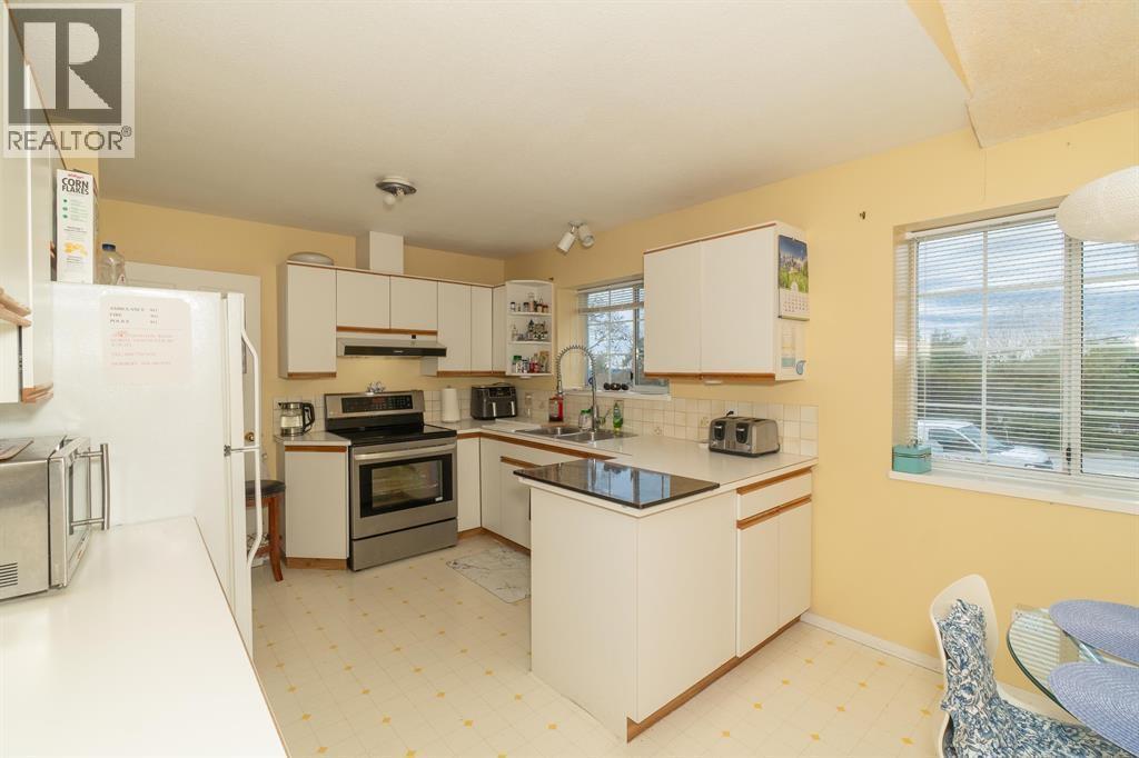 100 E Kensington Road, North Vancouver, British Columbia  V7N 1P1 - Photo 6 - R3052191