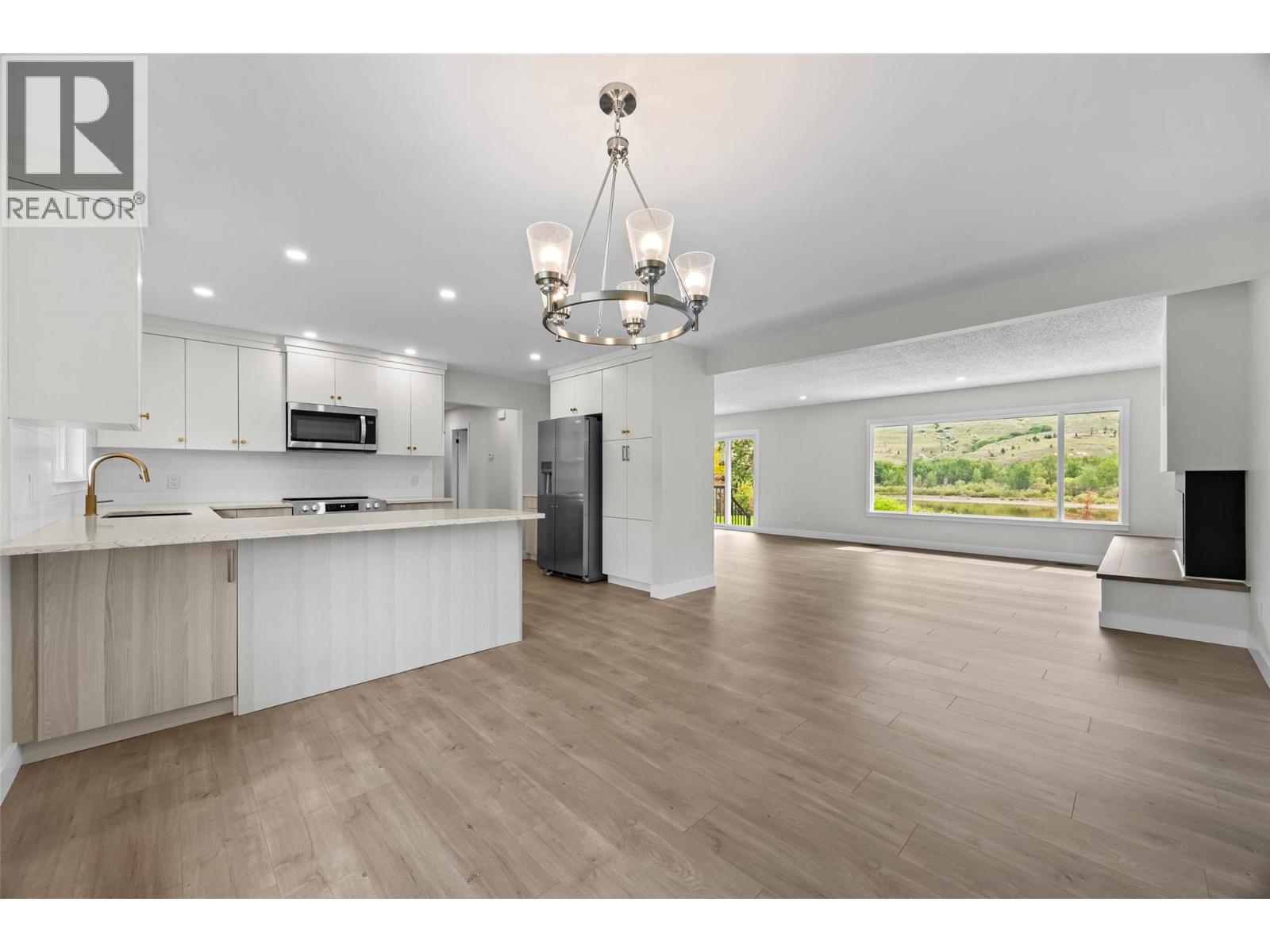 3279 Schubert Road, Kamloops, British Columbia  V2B 6Y4 - Photo 19 - 10363996