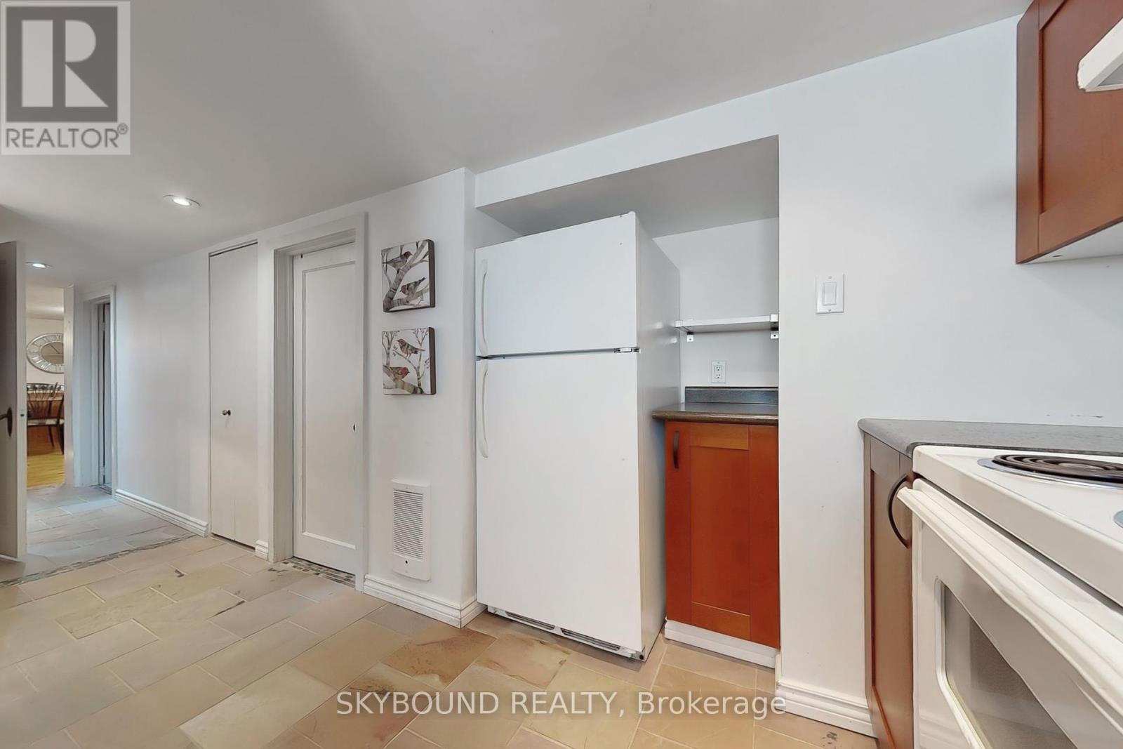 100 Lankin Boulevard, Toronto, Ontario  M4J 4X3 - Photo 25 - E12426262