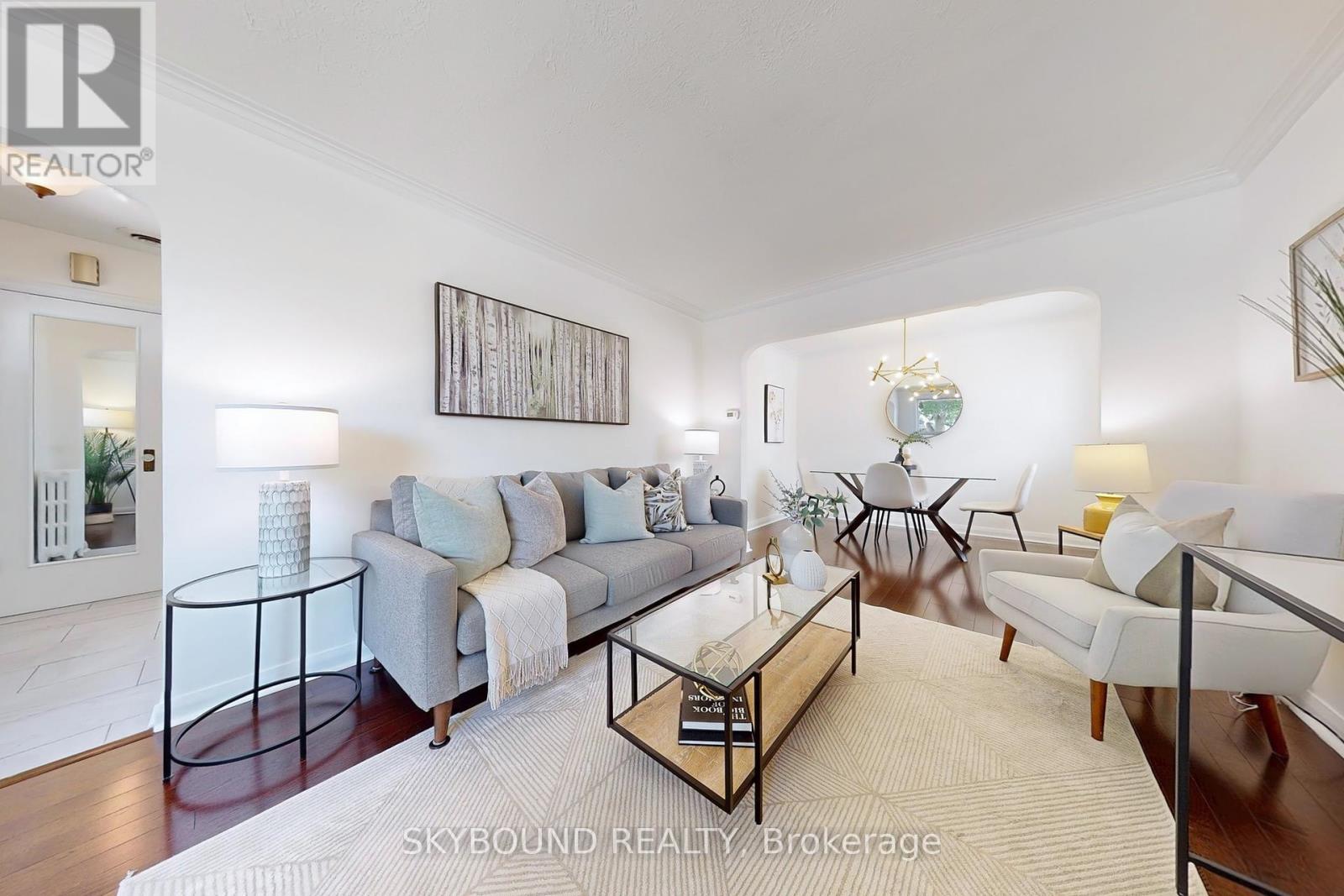 100 Lankin Boulevard, Toronto, Ontario  M4J 4X3 - Photo 4 - E12426262
