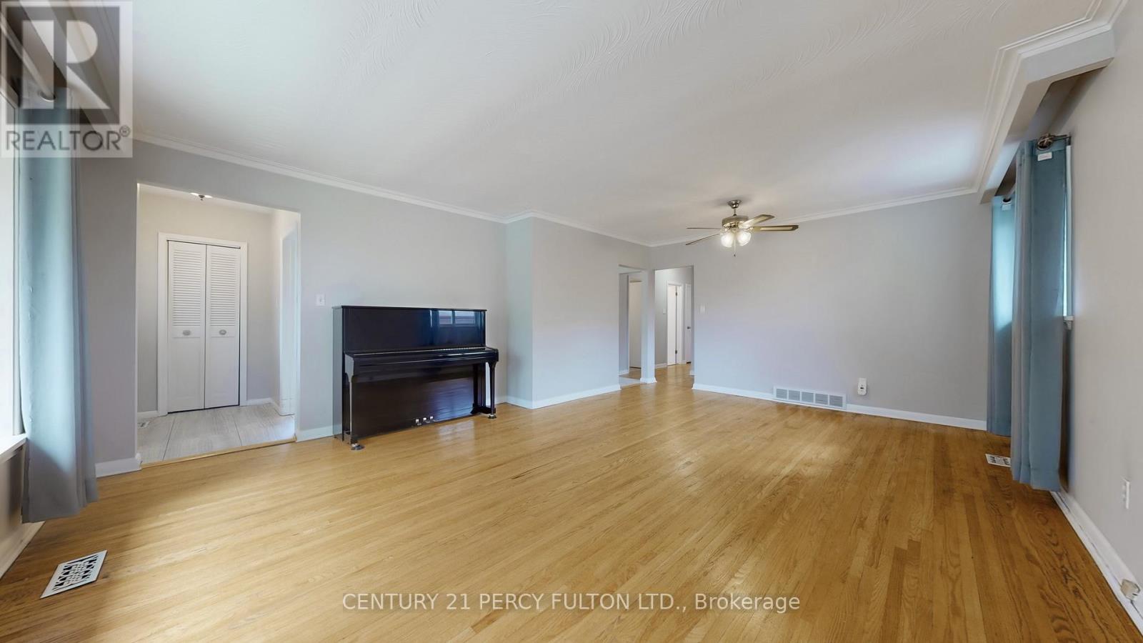 27 Grassington Crescent, Toronto, Ontario  M1G 1X4 - Photo 7 - E12426304
