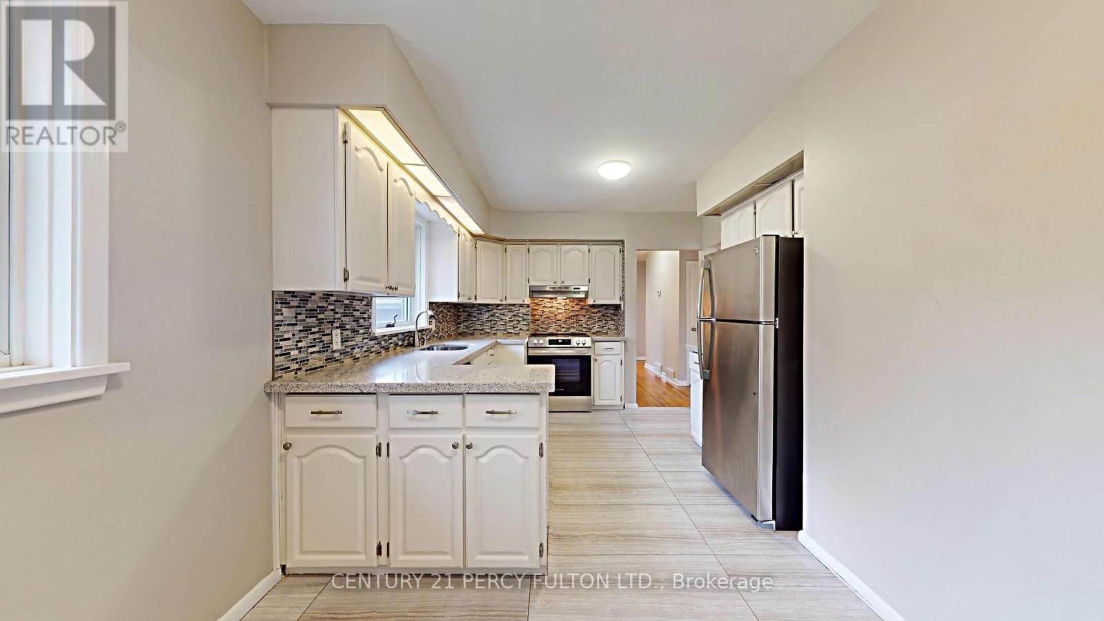 27 Grassington Crescent, Toronto, Ontario  M1G 1X4 - Photo 8 - E12426304