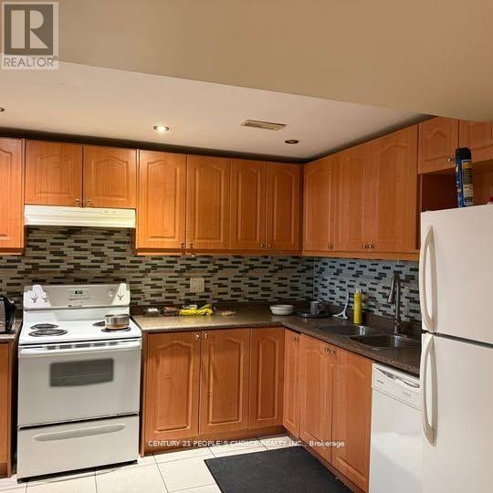 Bsmt - 71 Lily Cup Avenue, Toronto, Ontario  M1L 0G1 - Photo 4 - E12426320
