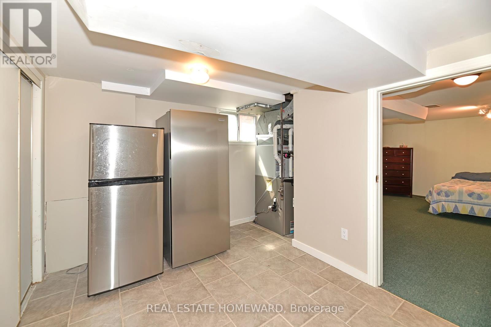 295 Chisholm Avenue, Toronto, Ontario  M4C 4W5 - Photo 13 - E12426377
