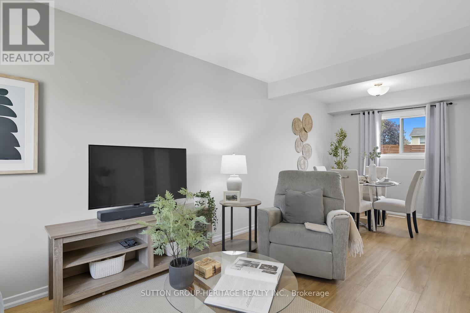 23 Swanston Crescent, Ajax, Ontario  L1S 3J5 - Photo 4 - E12426385