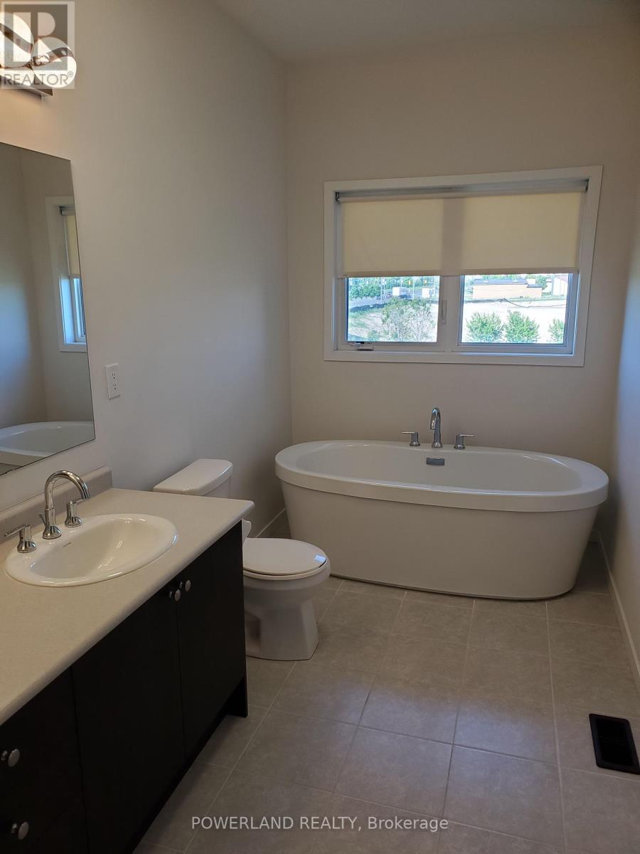 358 Elyse Court, Aurora, Ontario  L4G 2C9 - Photo 11 - N12426235