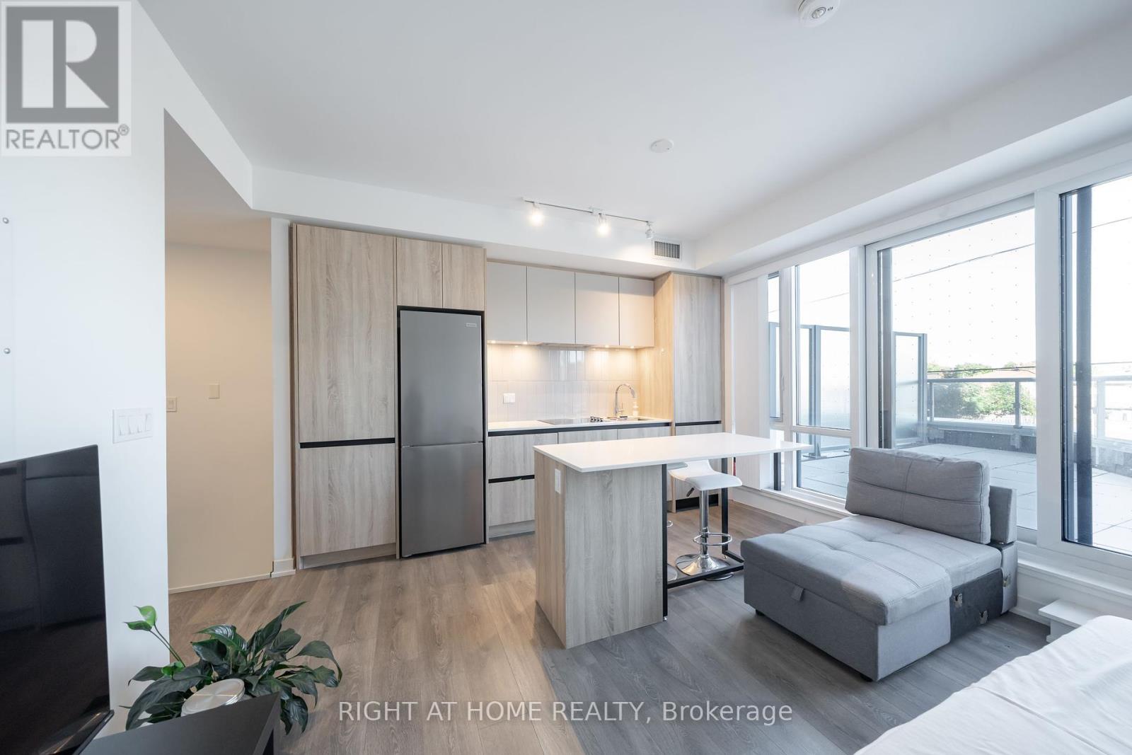 7950 Bathurst Street, Vaughan, Ontario  L4J 0L4 - Photo 13 - N12426241