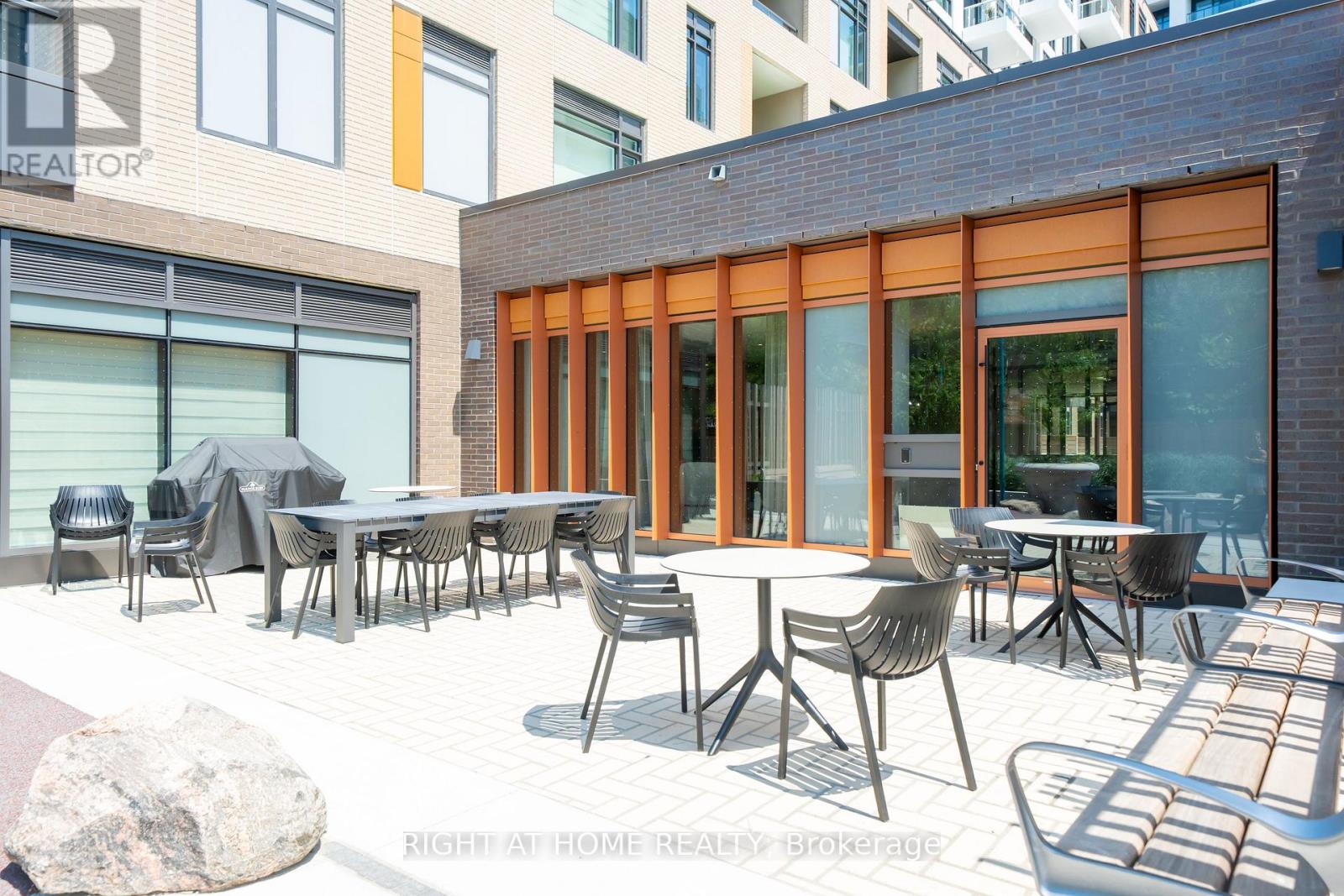 7950 Bathurst Street, Vaughan, Ontario  L4J 0L4 - Photo 25 - N12426241