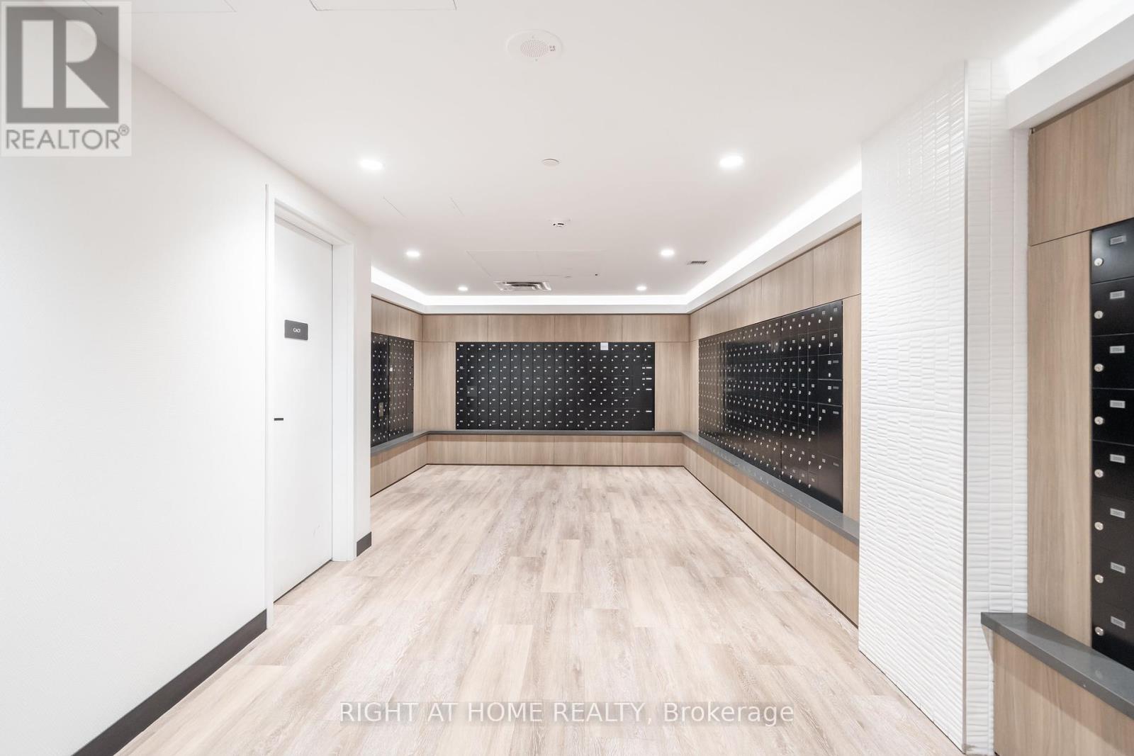 7950 Bathurst Street, Vaughan, Ontario  L4J 0L4 - Photo 41 - N12426241
