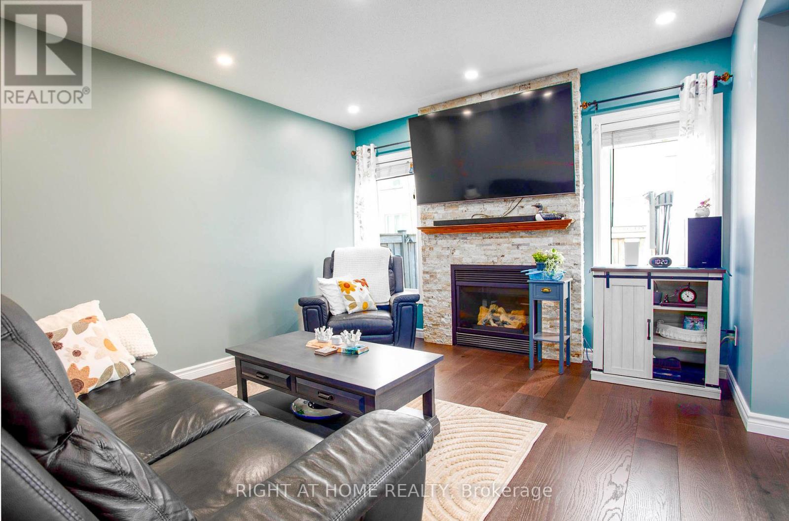 50 Sunridge Street, Richmond Hill, Ontario  L4E 3T7 - Photo 12 - N12426378
