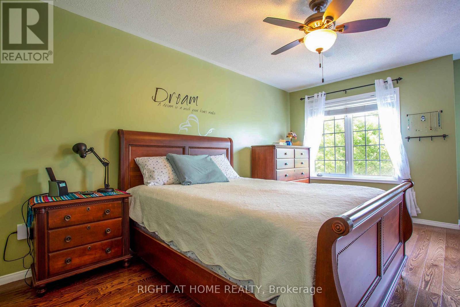 50 Sunridge Street, Richmond Hill, Ontario  L4E 3T7 - Photo 19 - N12426378