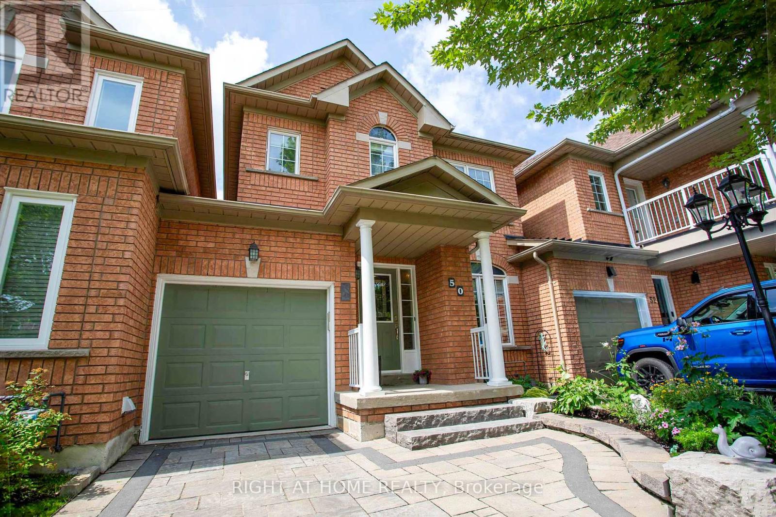 50 Sunridge Street, Richmond Hill, Ontario  L4E 3T7 - Photo 3 - N12426378