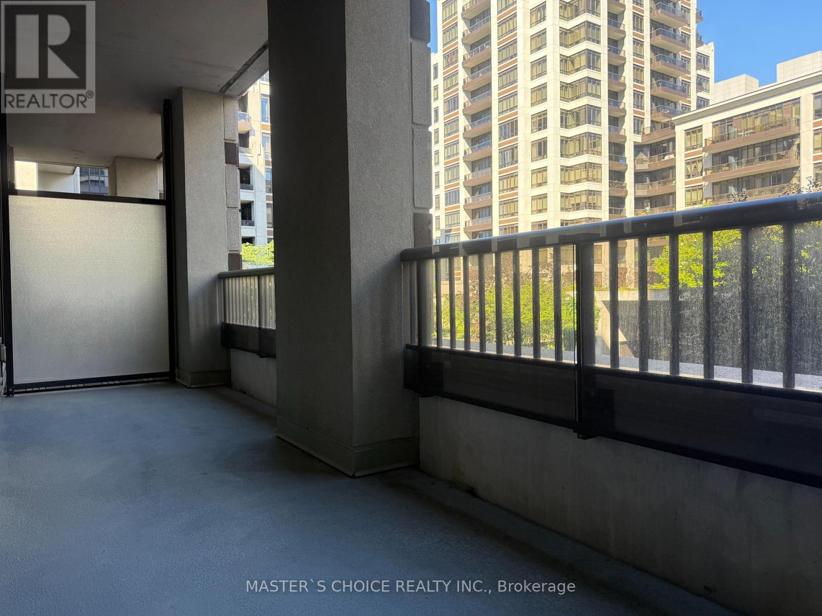 312 - 38 Cedarland Drive, Markham, Ontario  L6G 0G7 - Photo 5 - N12426382