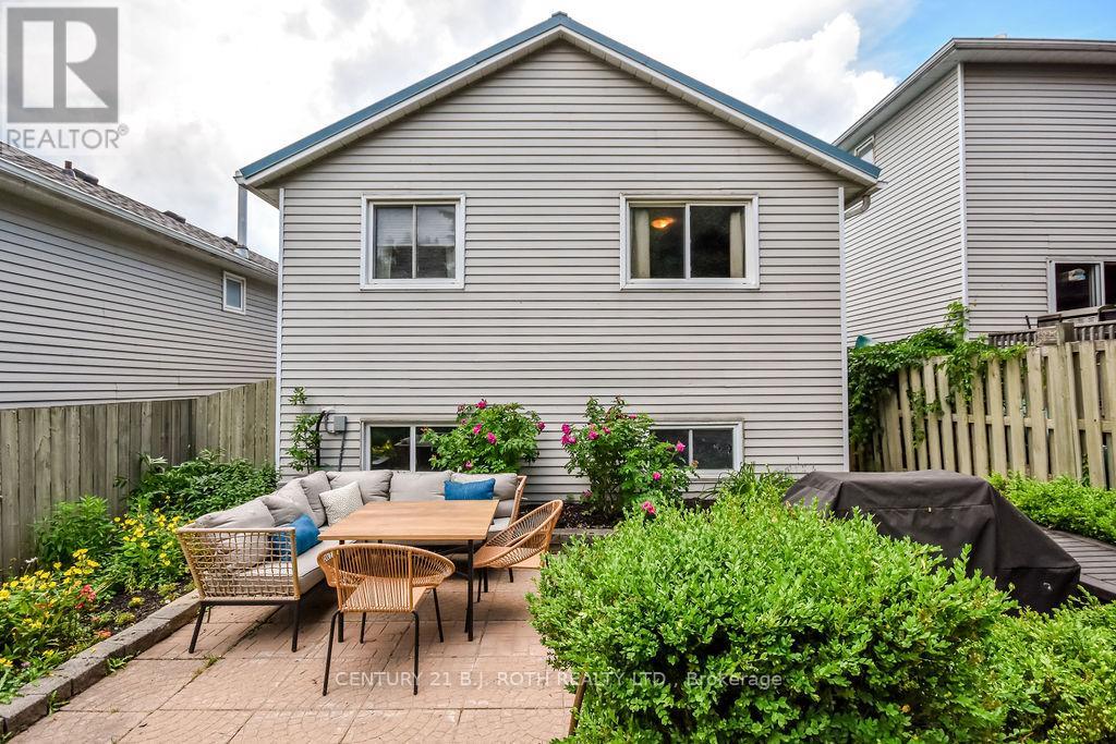 57 D'ambrosio Drive, Barrie, Ontario  L4N 6V4 - Photo 4 - S12426278