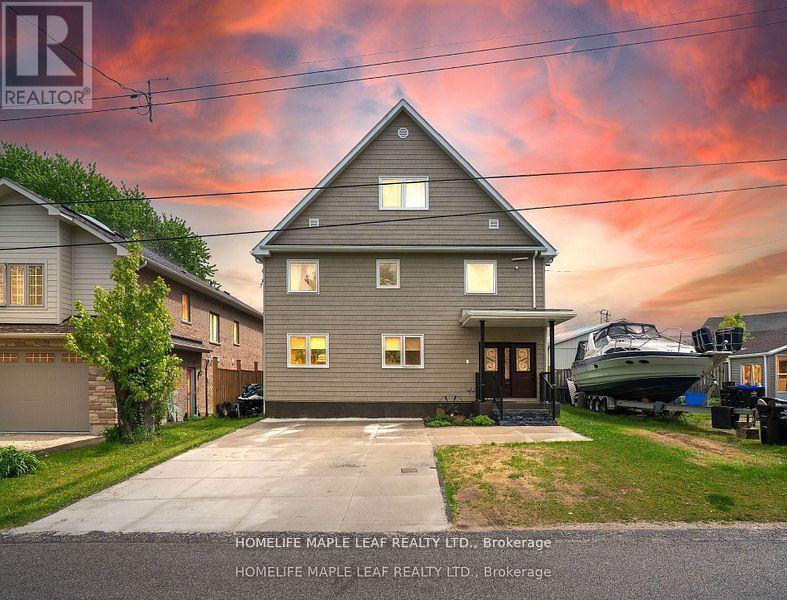 17 Middlebrook Road, Wasaga Beach, Ontario  L9Z 2Y6 - Photo 1 - S12426279