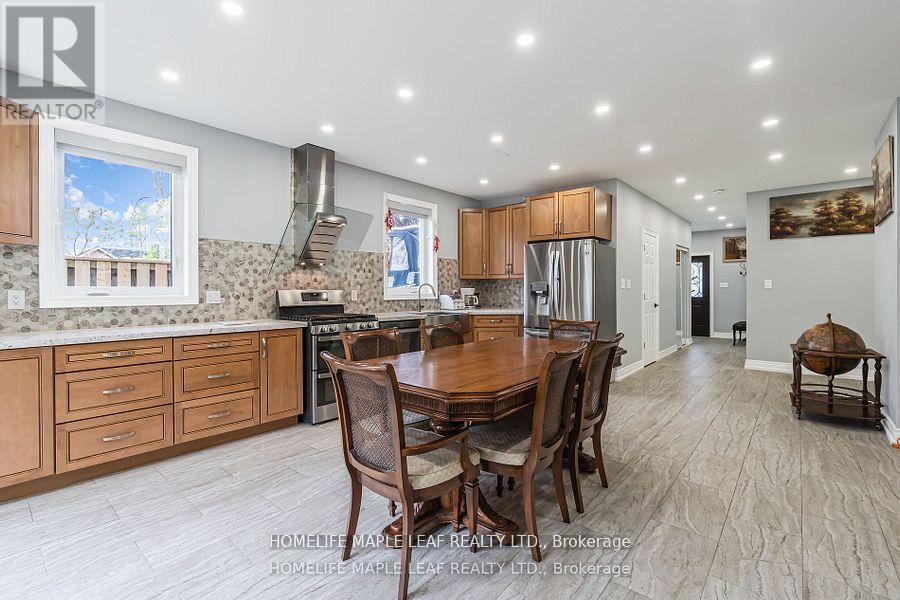 17 Middlebrook Road, Wasaga Beach, Ontario  L9Z 2Y6 - Photo 13 - S12426279