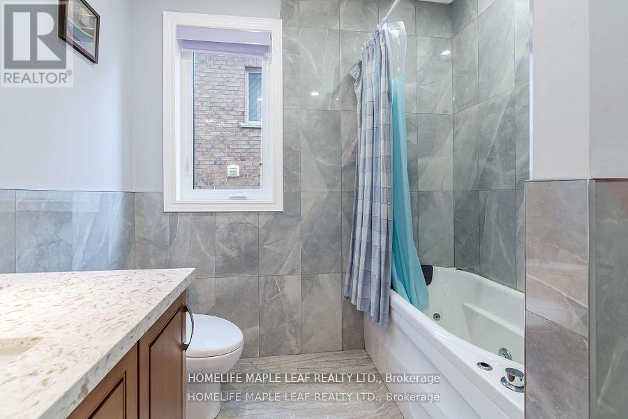 17 Middlebrook Road, Wasaga Beach, Ontario  L9Z 2Y6 - Photo 18 - S12426279