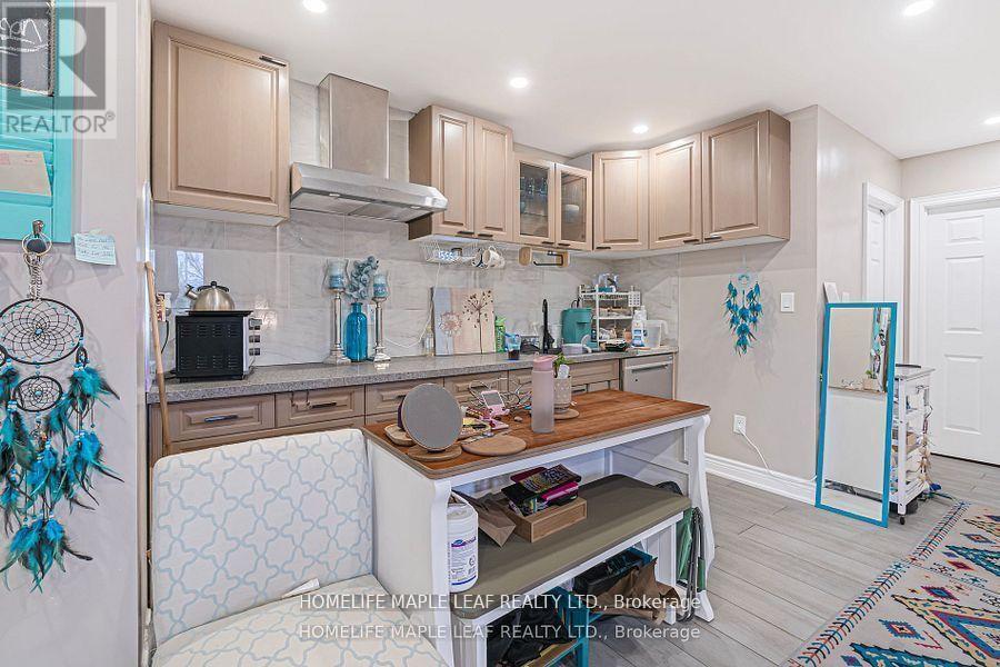 17 Middlebrook Road, Wasaga Beach, Ontario  L9Z 2Y6 - Photo 37 - S12426279