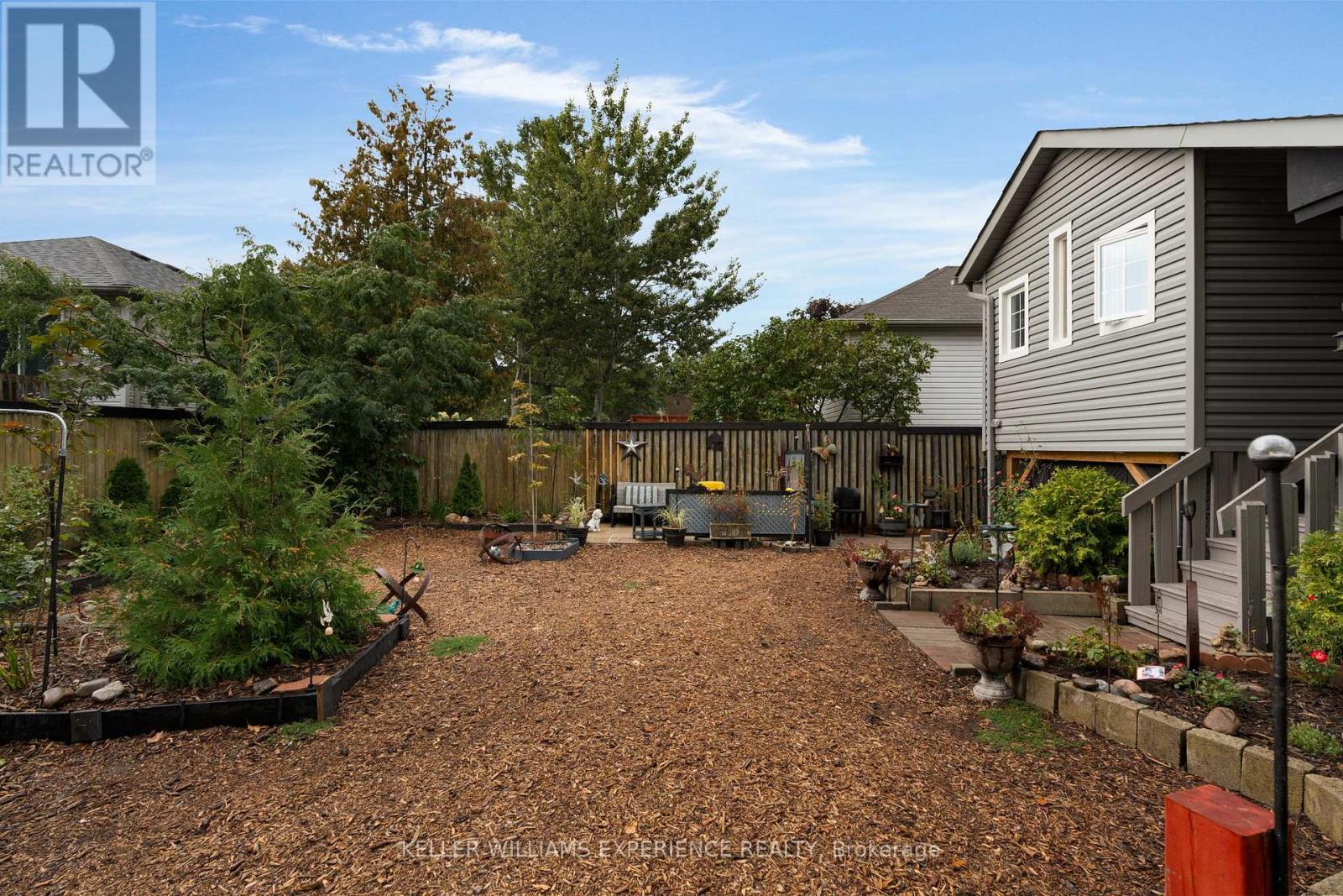 204 Dyer Drive, Wasaga Beach, Ontario  L9Z 1L9 - Photo 22 - S12426319
