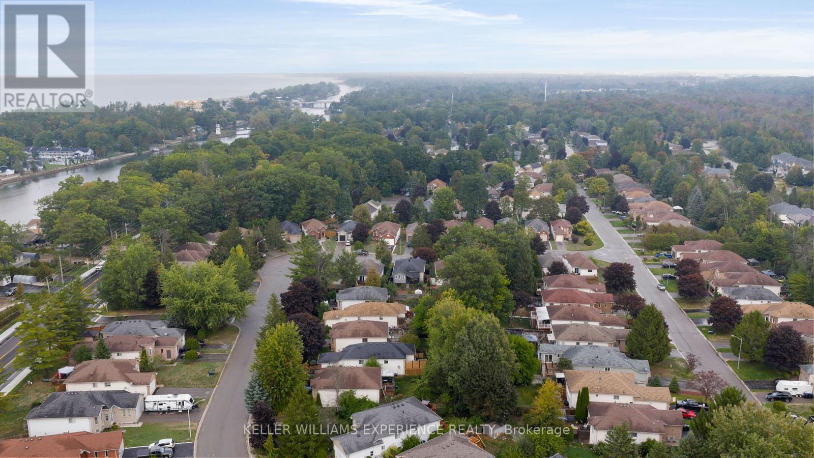204 Dyer Drive, Wasaga Beach, Ontario  L9Z 1L9 - Photo 26 - S12426319