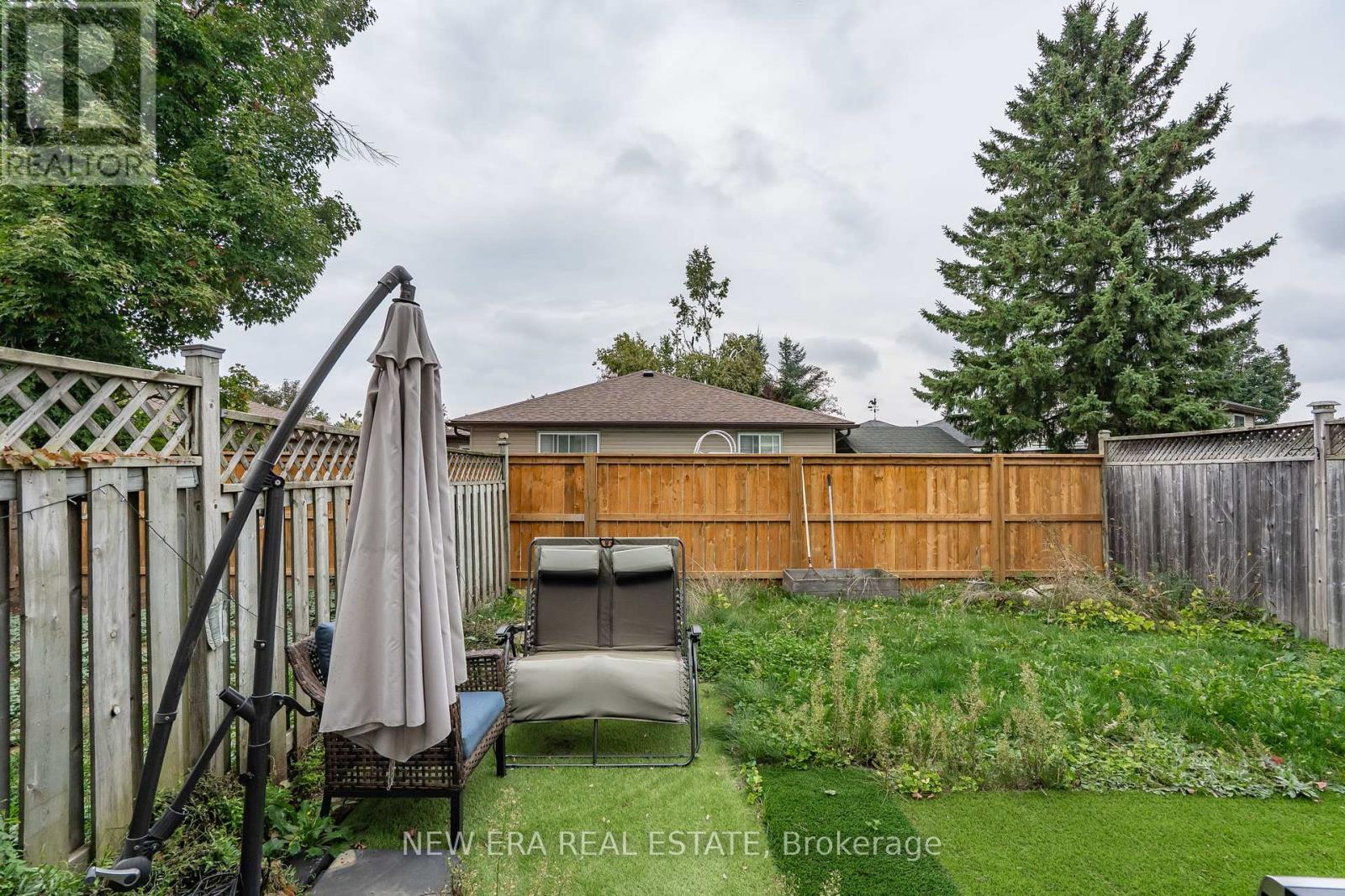 34 Lampman Lane, Barrie, Ontario  L4N 5B1 - Photo 37 - S12426397