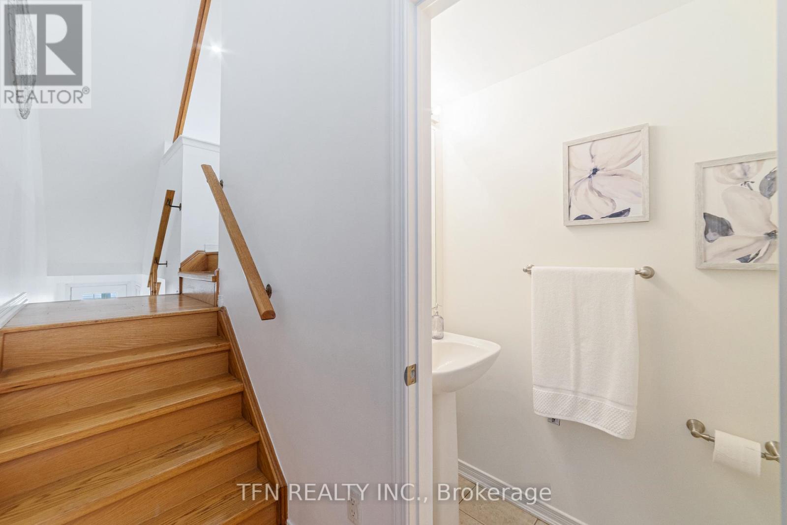 7166 Triumph Lane, Mississauga, Ontario  L5N 0C5 - Photo 7 - W12426169
