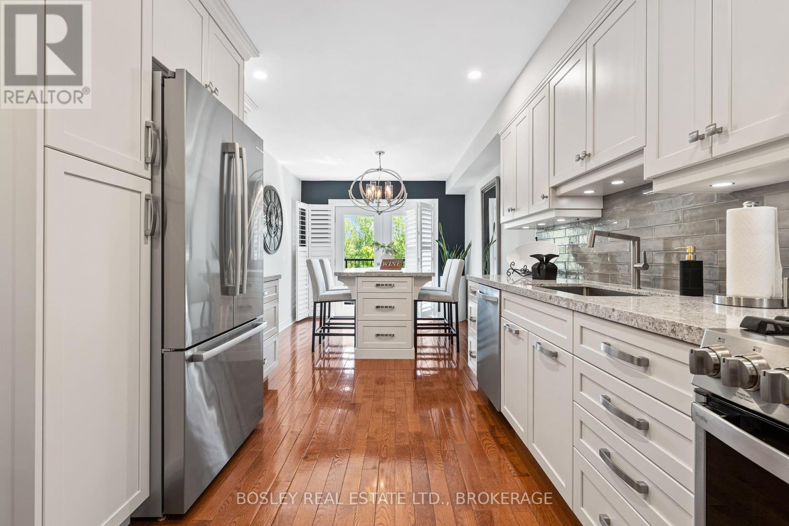 4059 Ashby Drive, Lincoln, Ontario  L0R 1B9 - Photo 13 - X12388363