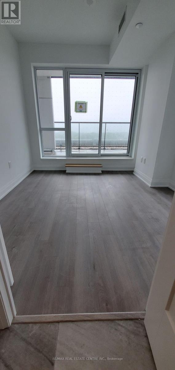 405 - 50 George Buthart Drive N, Toronto, Ontario  M3K 0C9 - Photo 14 - W12426226