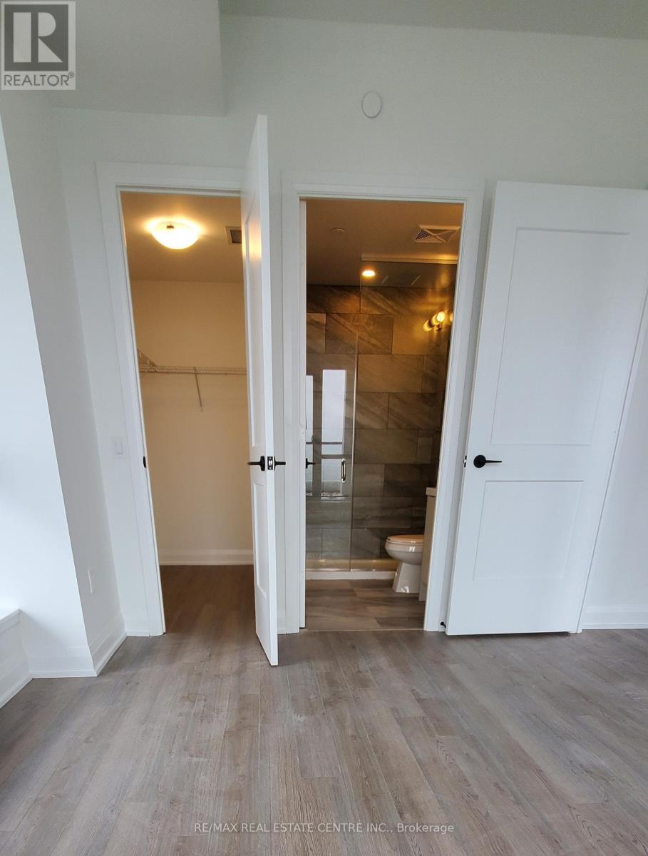 405 - 50 George Buthart Drive N, Toronto, Ontario  M3K 0C9 - Photo 15 - W12426226