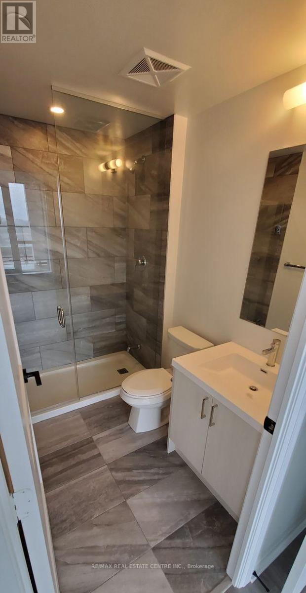 405 - 50 George Buthart Drive N, Toronto, Ontario  M3K 0C9 - Photo 4 - W12426226