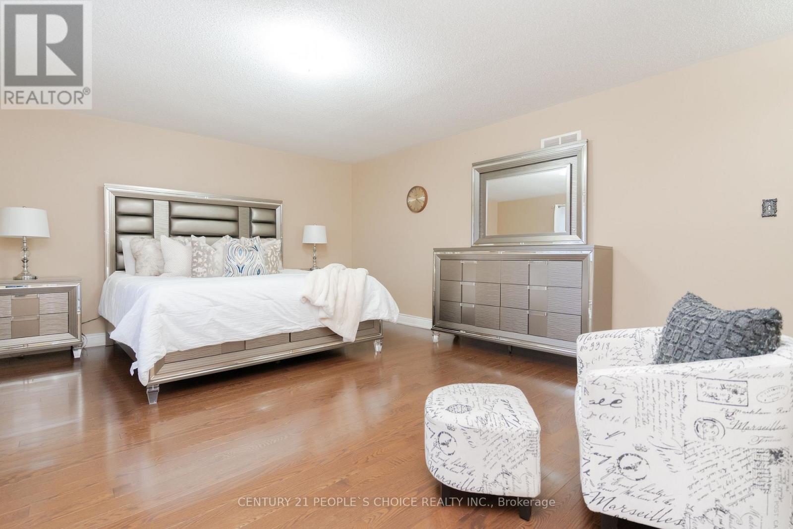 39 Huntspoint Drive, Brampton, Ontario  L6P 2E9 - Photo 33 - W12426244