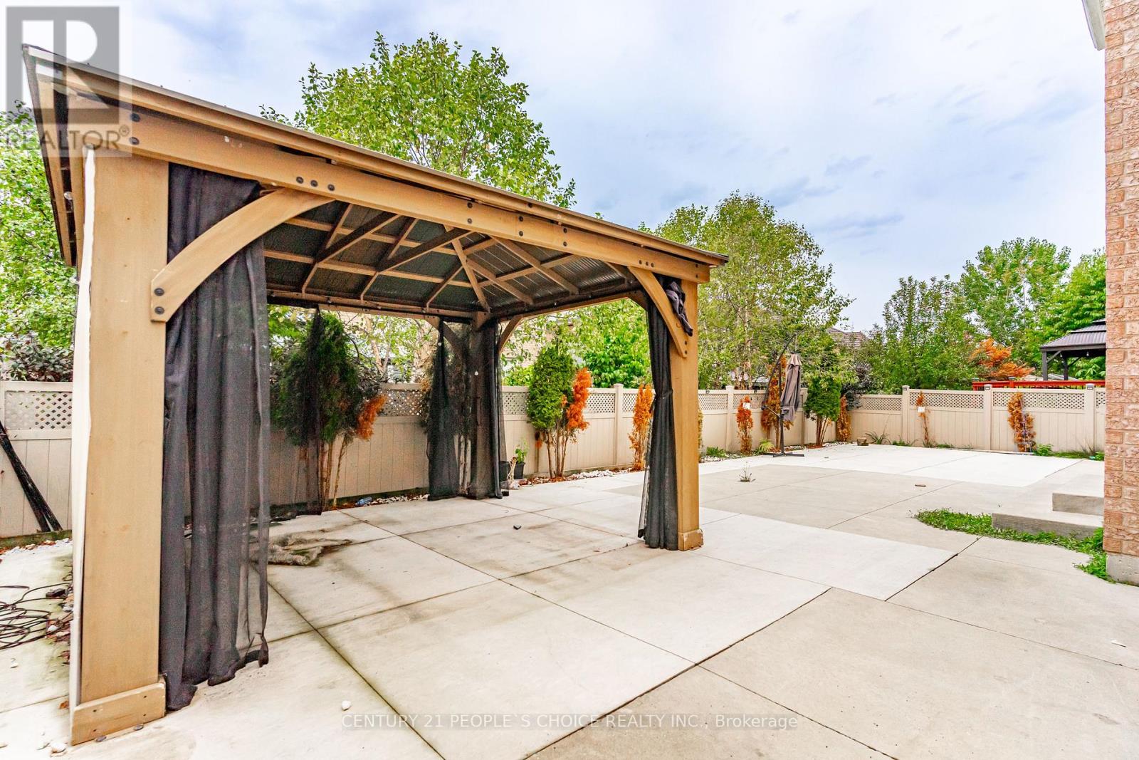 39 Huntspoint Drive, Brampton, Ontario  L6P 2E9 - Photo 48 - W12426244