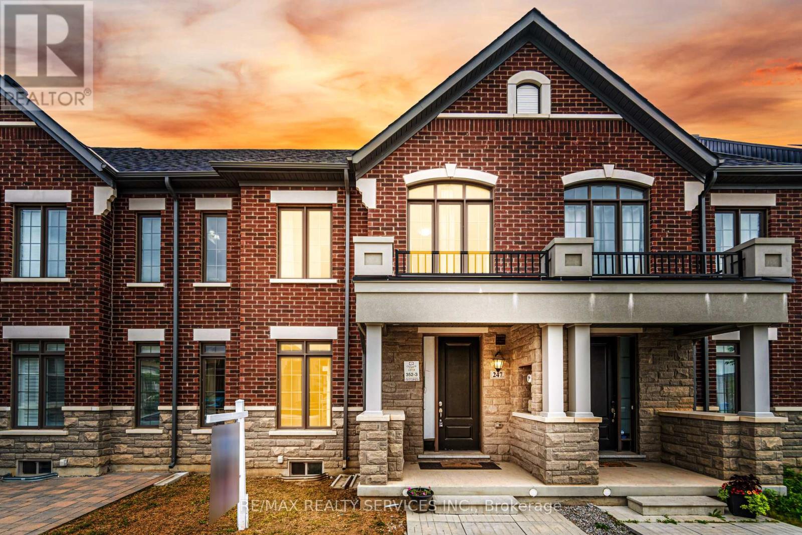 247 CLOCKWORK DRIVE, Brampton, Ontario