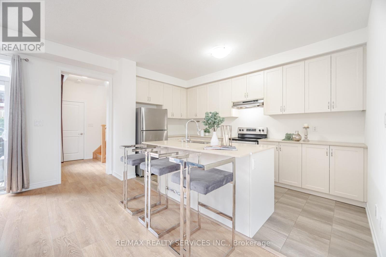 247 Clockwork Drive, Brampton, Ontario  L7A 5C7 - Photo 13 - W12426292