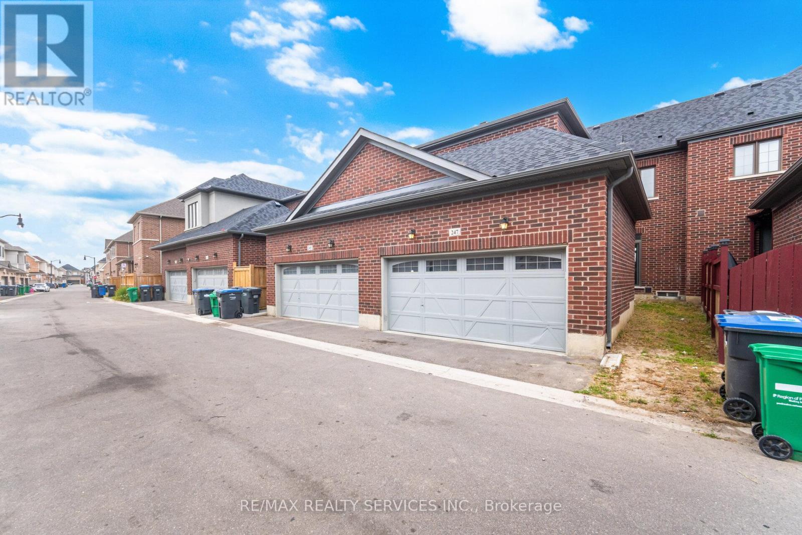 247 Clockwork Drive, Brampton, Ontario  L7A 5C7 - Photo 39 - W12426292