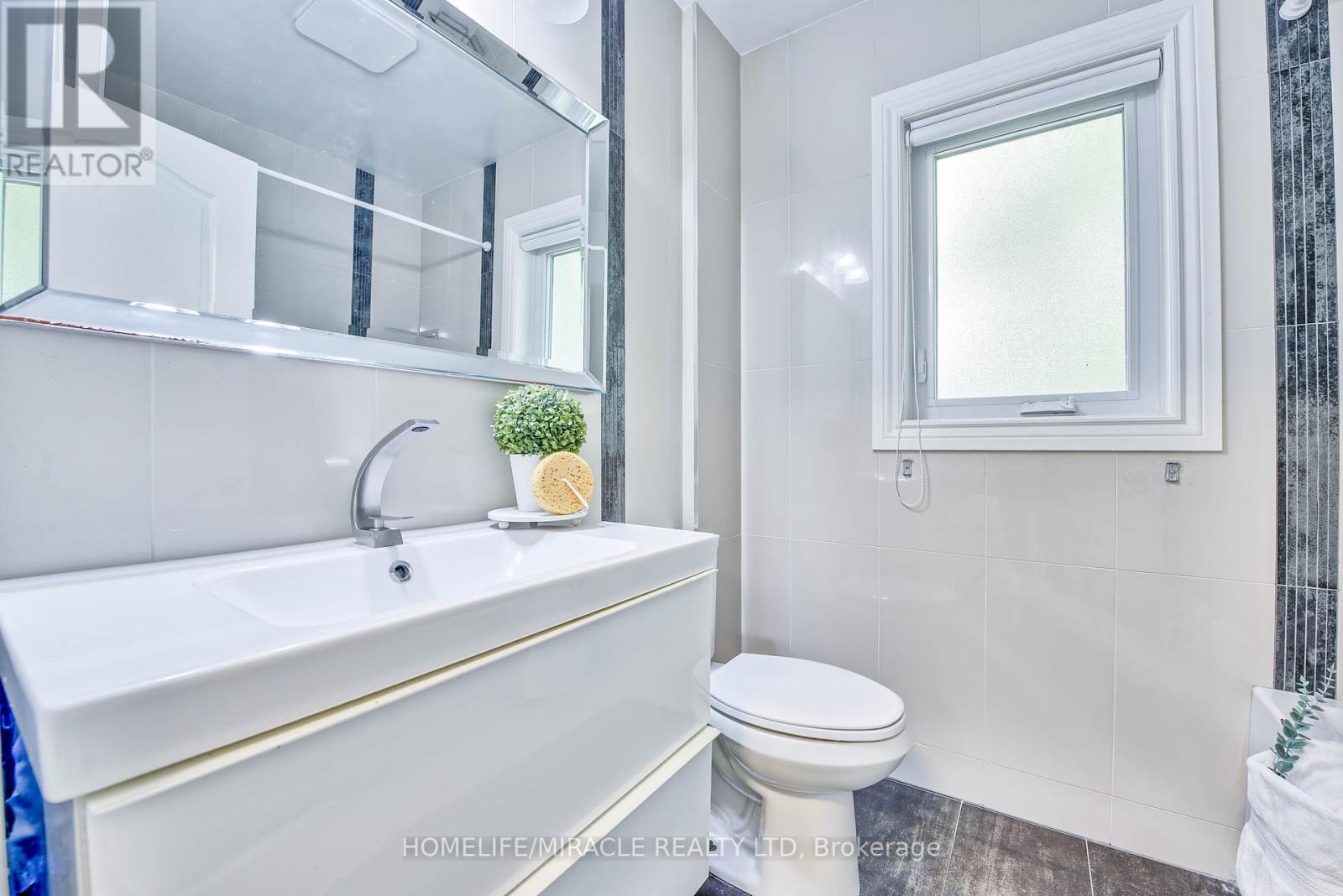 7596 Creditview Road, Brampton, Ontario  L6Y 0G5 - Photo 18 - W12426293