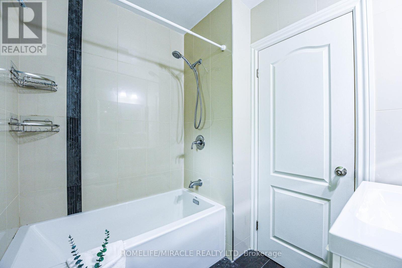 7596 Creditview Road, Brampton, Ontario  L6Y 0G5 - Photo 22 - W12426293