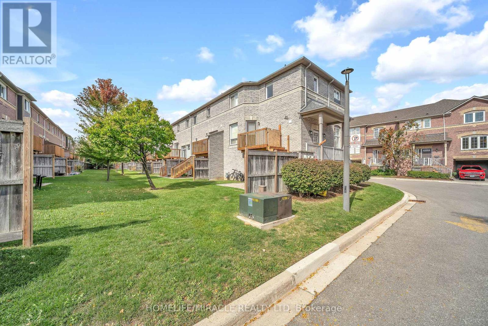 75 - 5535 Glen Erin Drive, Mississauga, Ontario  L5M 6H1 - Photo 12 - W12426323