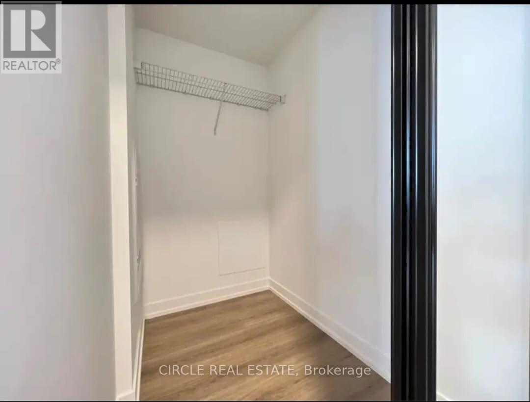 216 - 10 Lagerfeld Drive, Brampton, Ontario  L7A 5L3 - Photo 4 - W12426357
