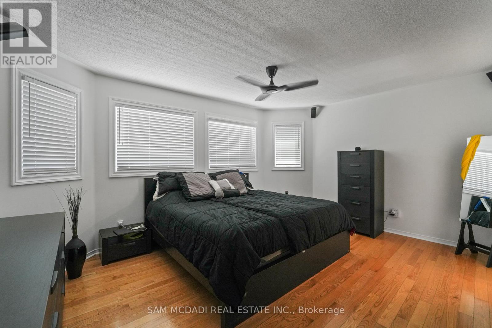 385 Turnberry Crescent, Mississauga, Ontario  L4Z 3W3 - Photo 29 - W12426360