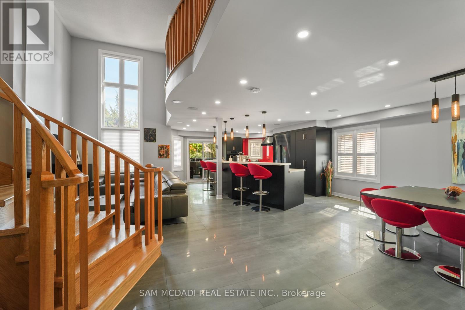 385 Turnberry Crescent, Mississauga, Ontario  L4Z 3W3 - Photo 8 - W12426360