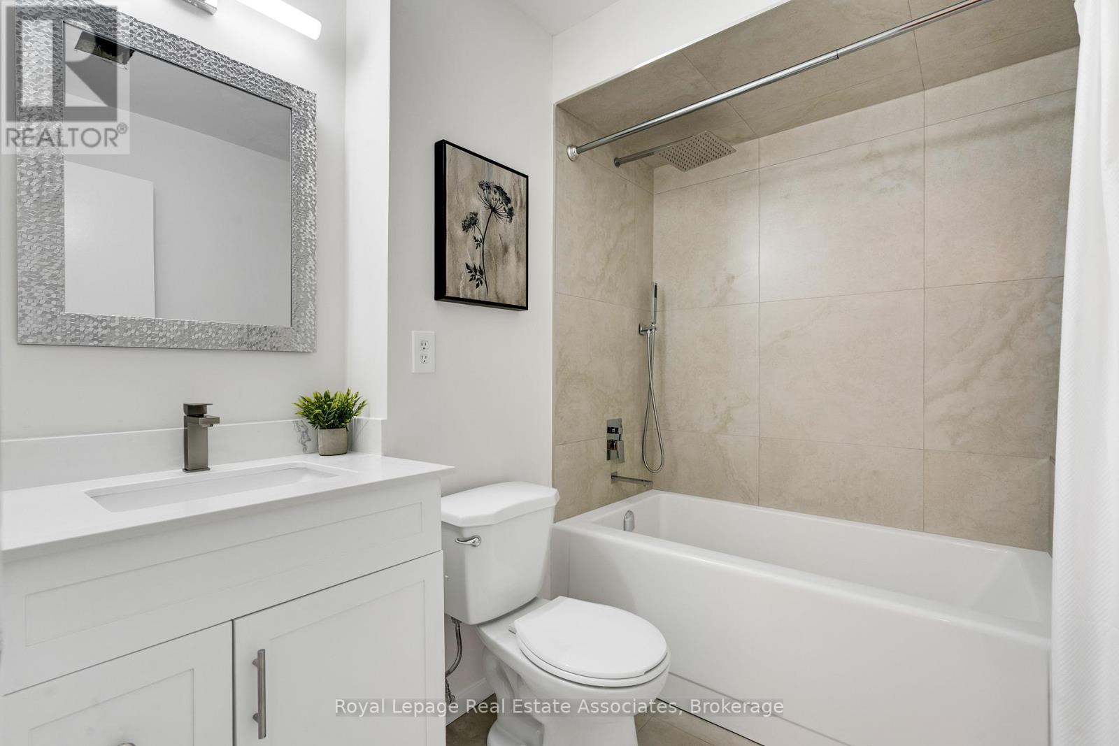 57 - 2605 Woodchester Drive, Mississauga, Ontario  L5K 2E3 - Photo 15 - W12426395