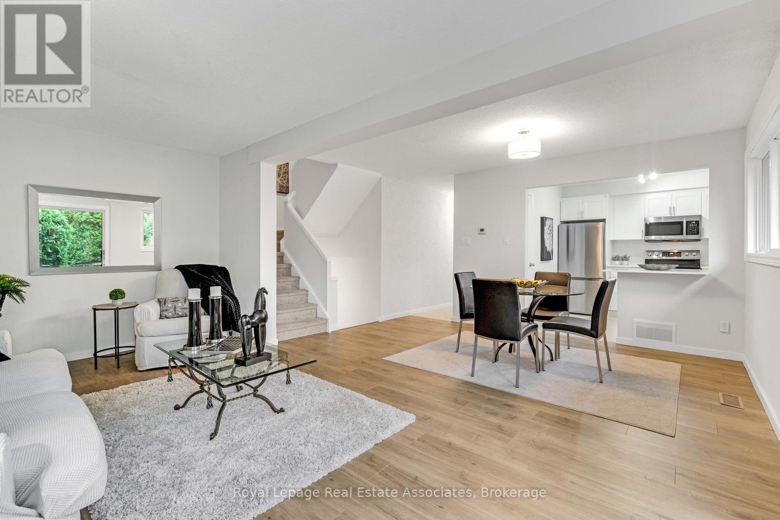 57 - 2605 Woodchester Drive, Mississauga, Ontario  L5K 2E3 - Photo 2 - W12426395